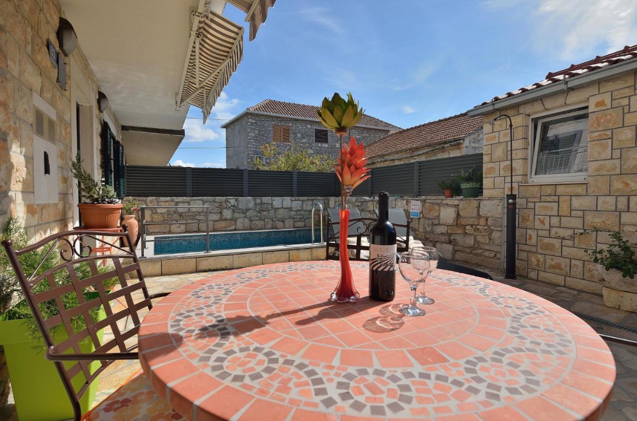 House Tihana Donje Selo na Šolti Buitenkant foto