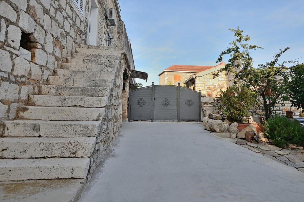 House Tihana Donje Selo na Šolti Buitenkant foto